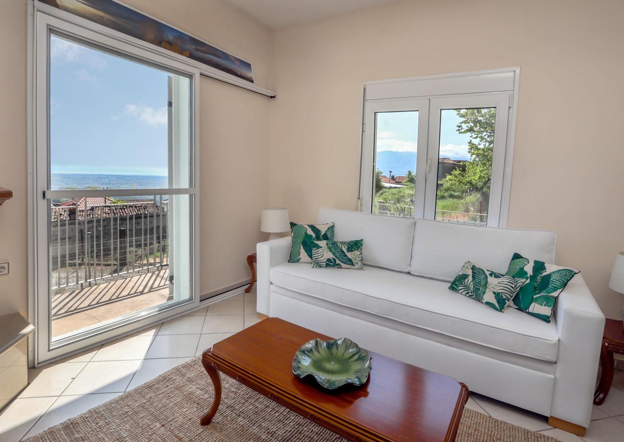 Olympus Beach Aigani Family House Exterior foto
